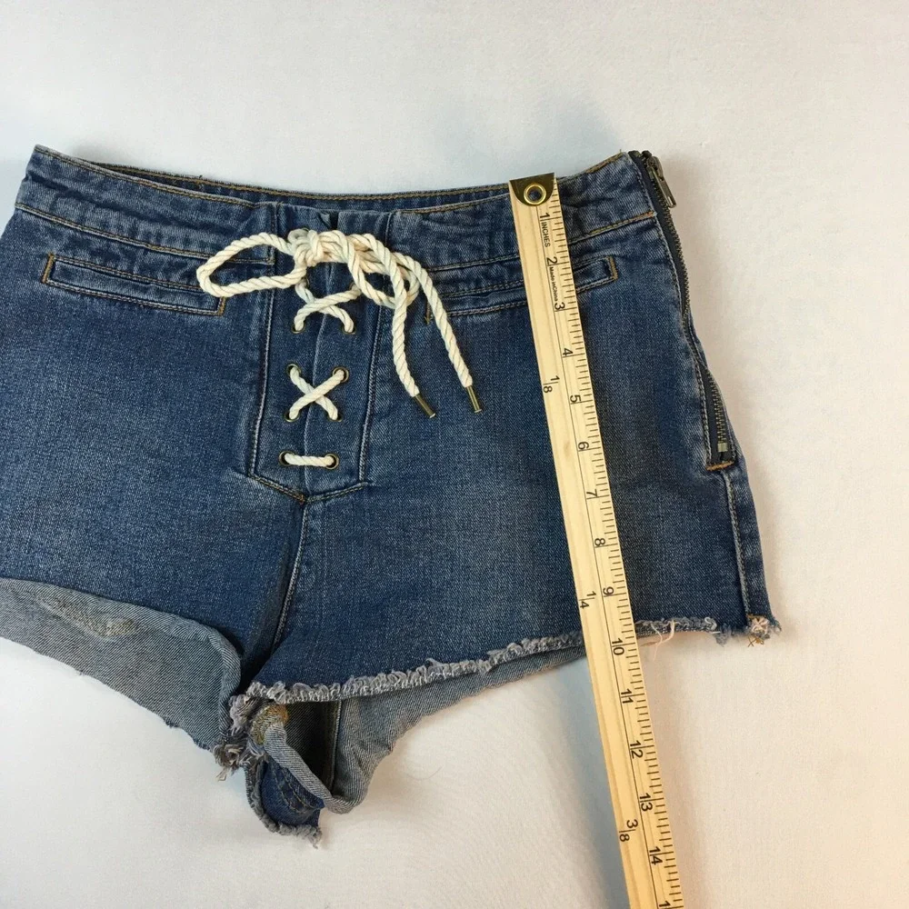 Y2K BDG High Waist‎ Lace Up Jeans Denim Shorts Cut-Off Grunge Preppy Women's 28